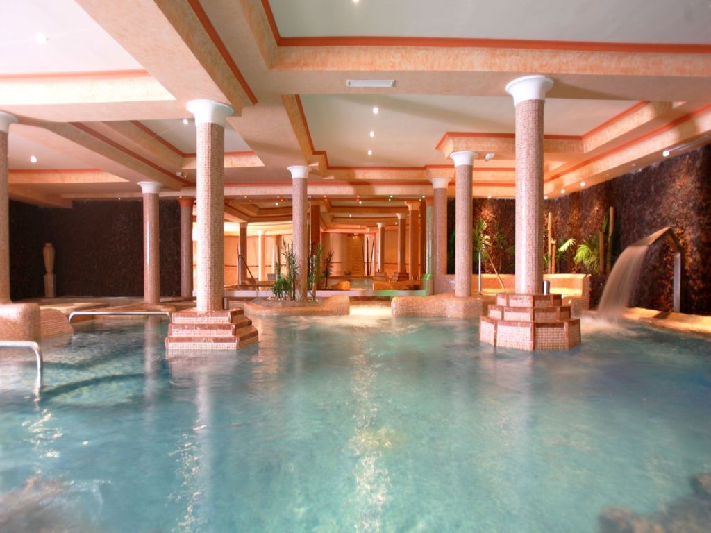 Hotel Bull Vital & Boutique - Only Adults 4*